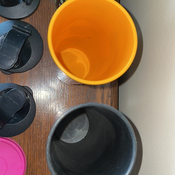 Bundle of 7 Tupperware tumblers Halloween kaliope fiesta spooky spectacular - Picture 7 of 7